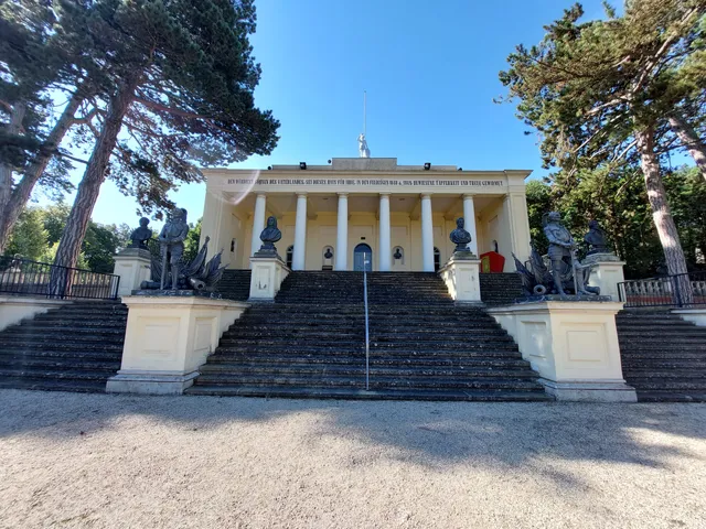 Radetzky-Gedenkstätte und Steinzeitdorf Heldenberg. Kleinwetzdorf