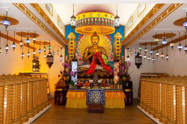 Holy Miracles Temple 聖蹟寺