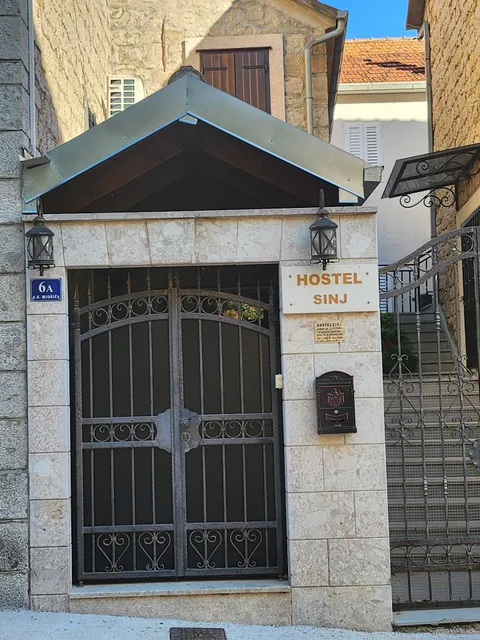 Hostel Sinj