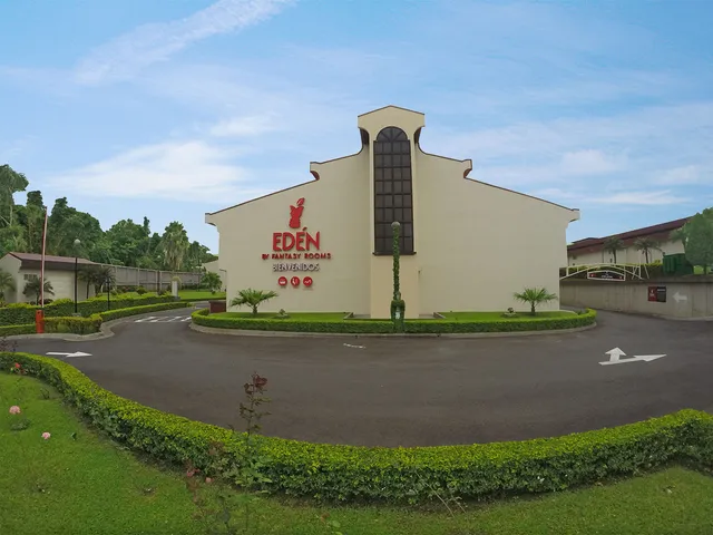 Eden by Fantasy Rooms