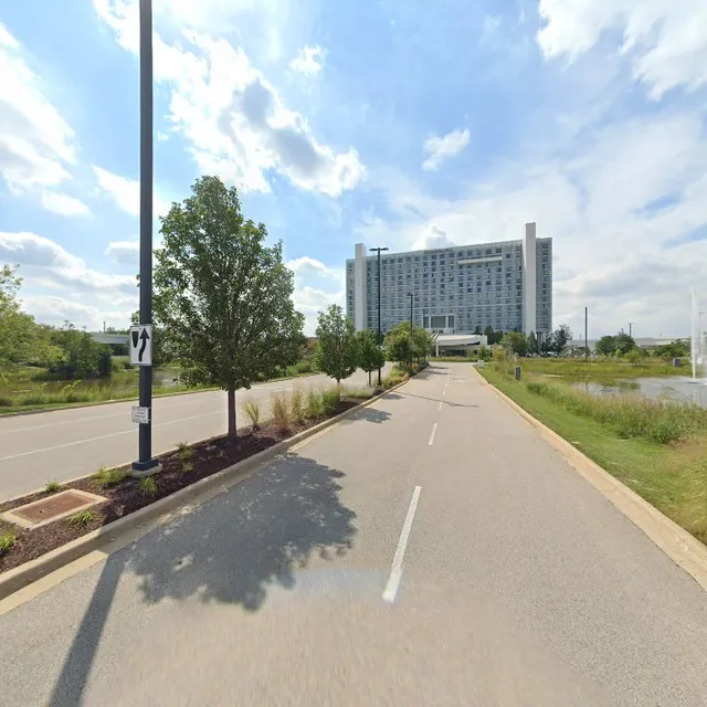 1551 Thoreau Dr N Parking