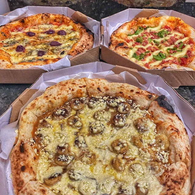 Santo Basílico Pizzaria