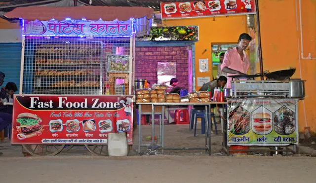 FEAST FAST FOOD ZONE (F3 ZONE)