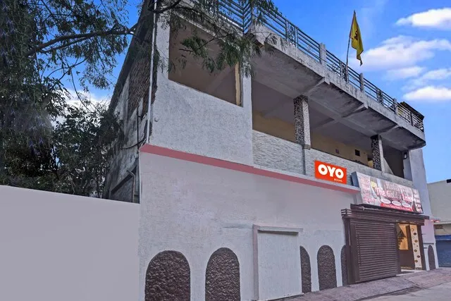 Hotel O The Goldy Inn