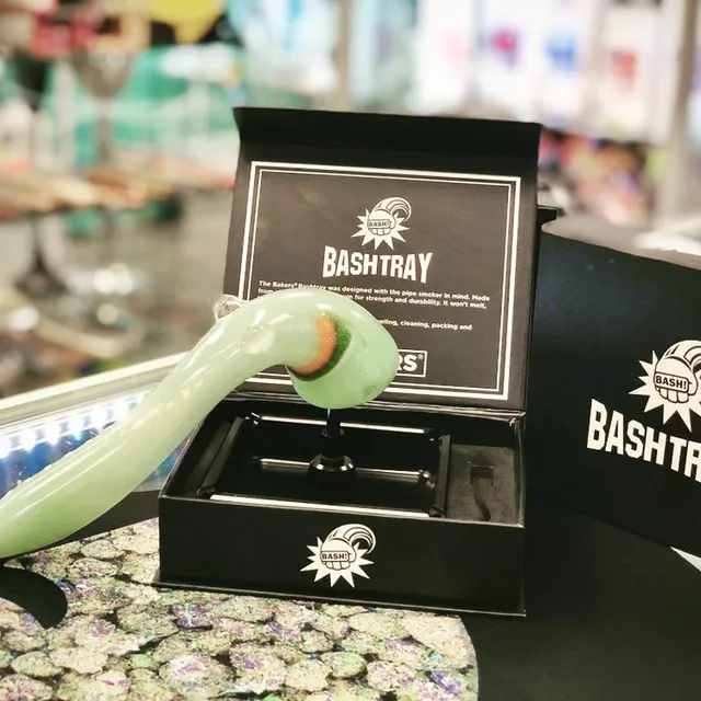 World of Smoke & Vape - South Beach