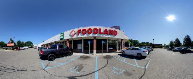 8 Mile Foodland