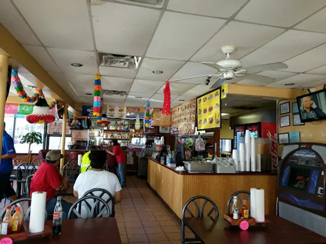 Cesar Tacos Y Gorditas