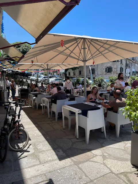 Macedo Tapas e Brunch