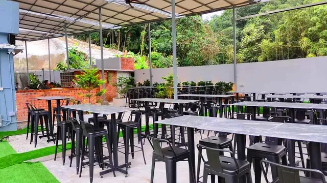 The Grinz (Event Space + Catering)