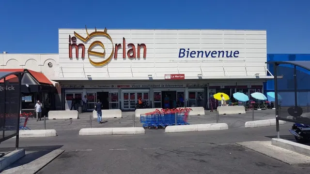centre commercial le merlan