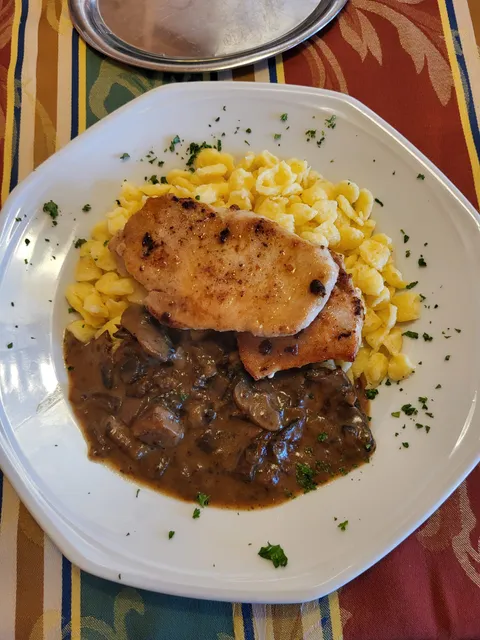 Restaurant "Lux & Fux"