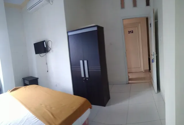 Wisma Aini Syariah Mitra RedDoorz