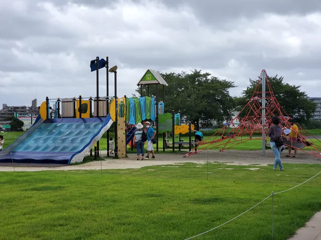 Irumagawa Riverbank Smile Terrace (Riverbank Central Park)