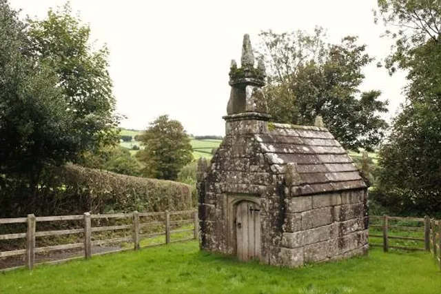 Dupath Well
