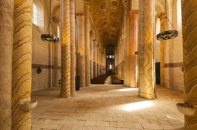 Abadía de Saint-Savin-sur-Gartempe