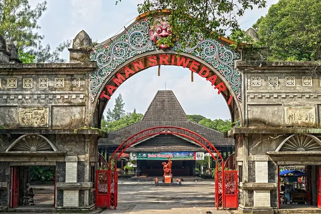 Sriwedari Park
