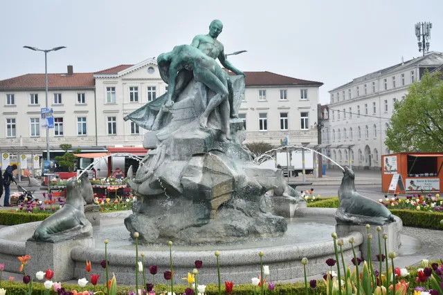 Brunnen "Rettung aus Seenot"