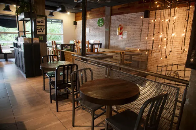 Dean & Dennys - Recoleta