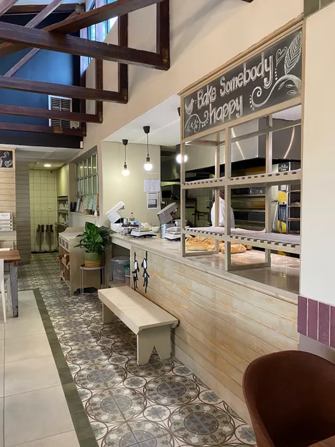 Vovo Telo Bakery & Café