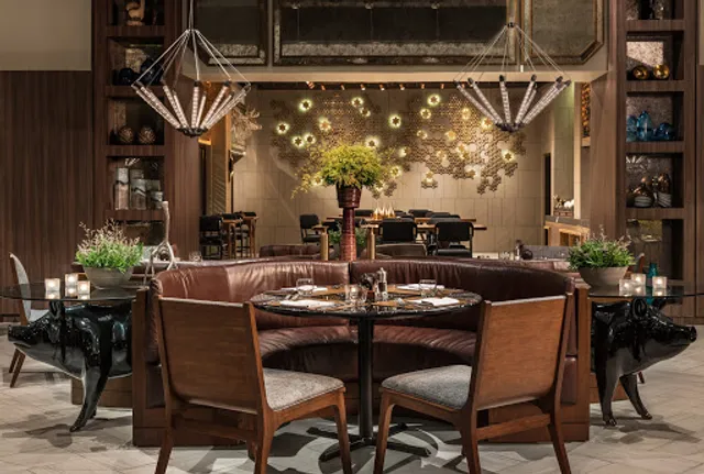 Enye by Chele Gonzalez