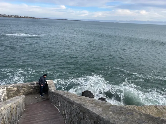 Forty steps - Cliff walk