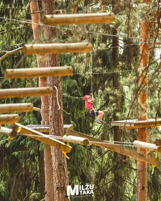 Giants trail, adventure park