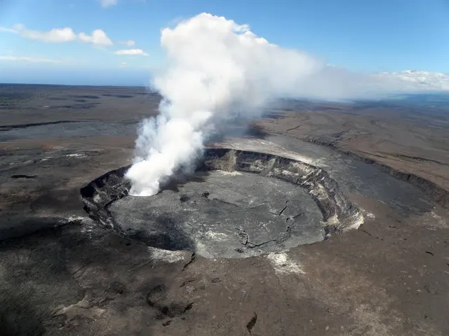 Halemaumau Crater