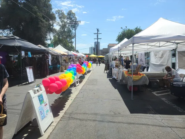 Toluca Lake Farmers Market