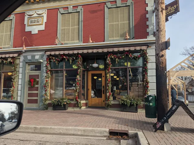 Martha's Vineyard Fine Wine & Gourmet Grocery