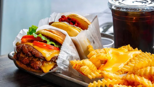 Big Knuckle Burgers (Inside Hindsight Pizza Kitchen)