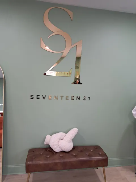 Seventeen 21