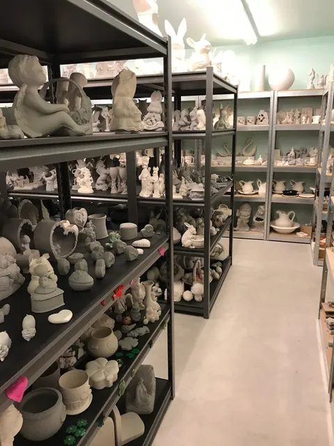 Dust Collectibles Ceramics