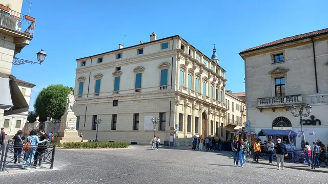 Palazzo Thiene Bonin Longare