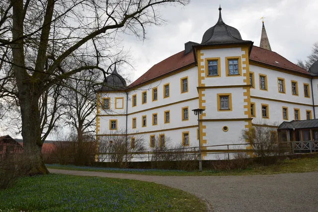 Schlosspark Marisfeld