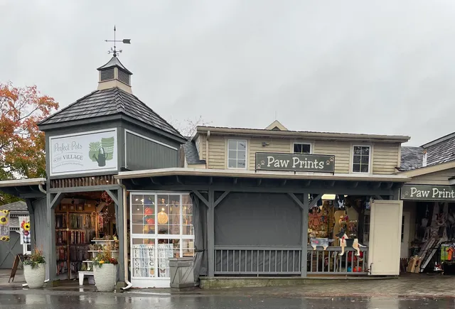 Heritage Gallery Outdoor Art