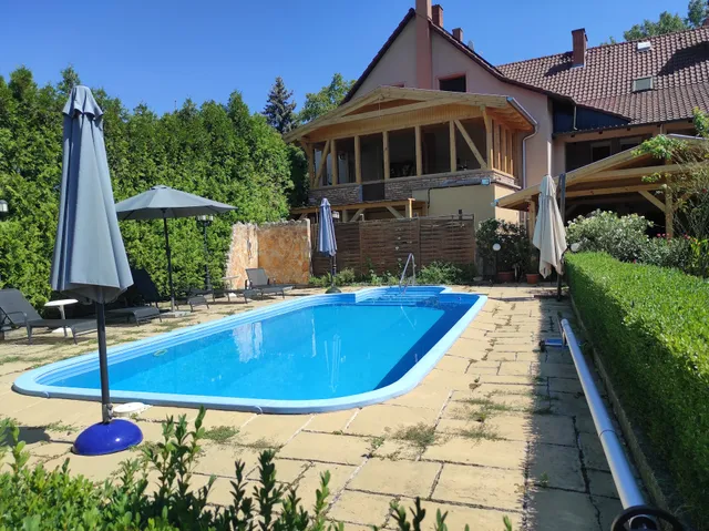 Mézesvölgy Vendégház