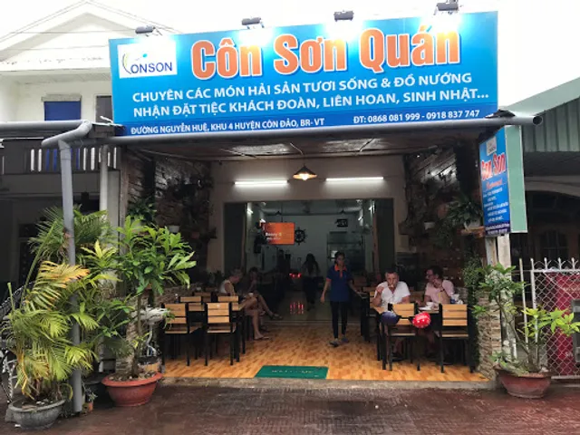 Con Son Seafood restaurant