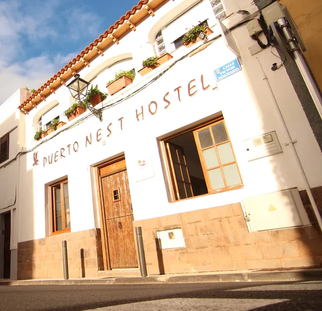 Puerto Nest Hostel