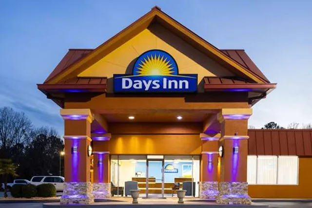 Days Inn by Wyndham Forsyth