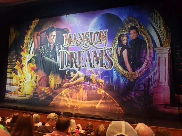 Illusionist Rick Thomas - Mansion of Dreams