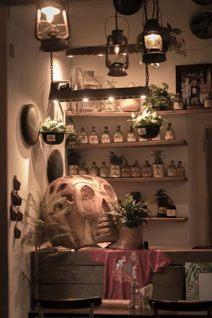 Rufina Mezcalería restaurant y cóctel bar