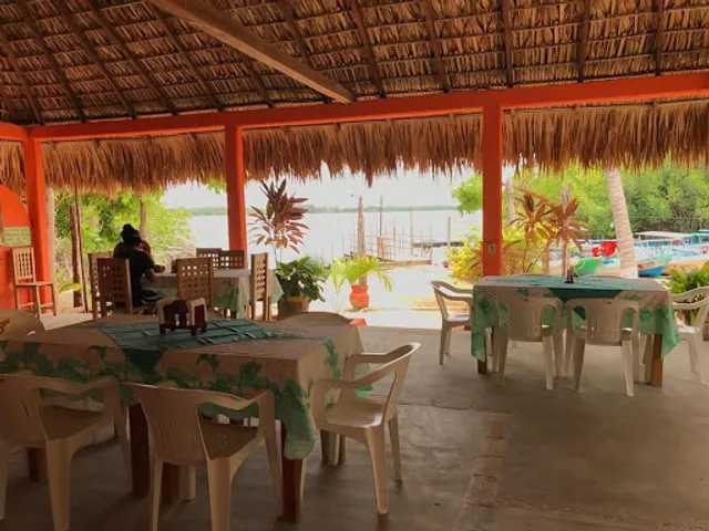 La Flor Del Pacífico