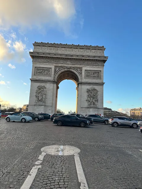 Charles de Gaulle - Étoile - Champs-Elysees