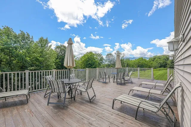 Lodge At Lincoln Station