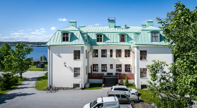 The hostel Winds House