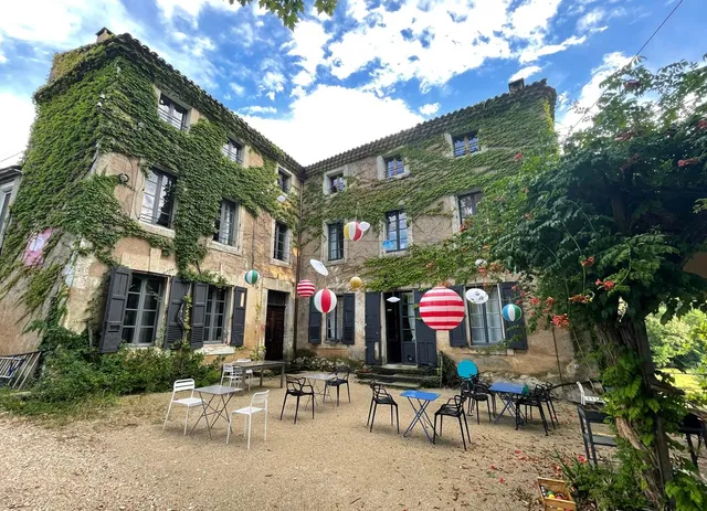 PARENTHESE EN LUBERON, chambre d'hôtes