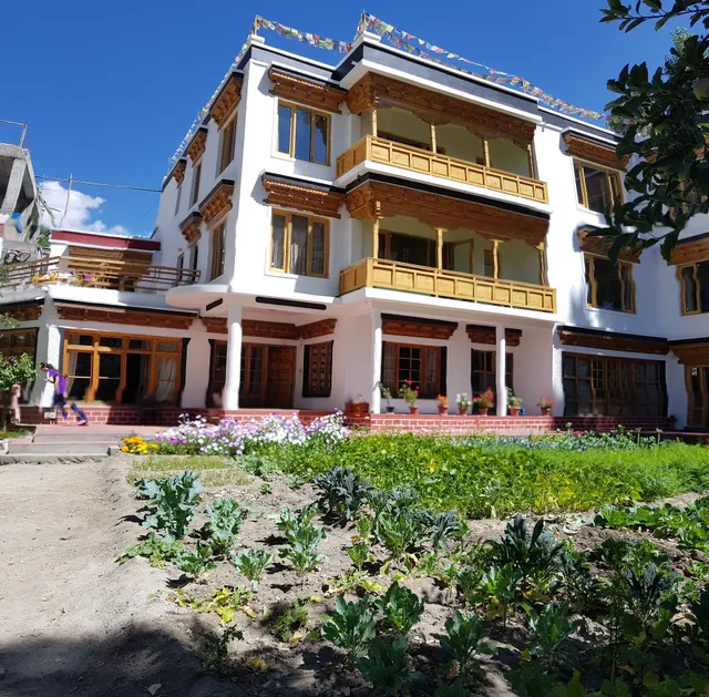 Rock Castle Residency