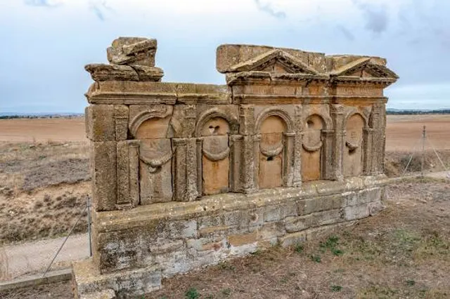 Mausoleo romano de los Atilios