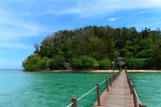 Gaya Island