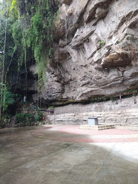 Gruta Nossa Senhora de Lourdes
